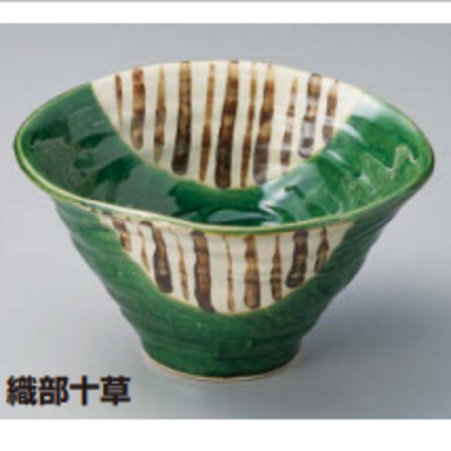 織部十草手造り変型鉢（大）