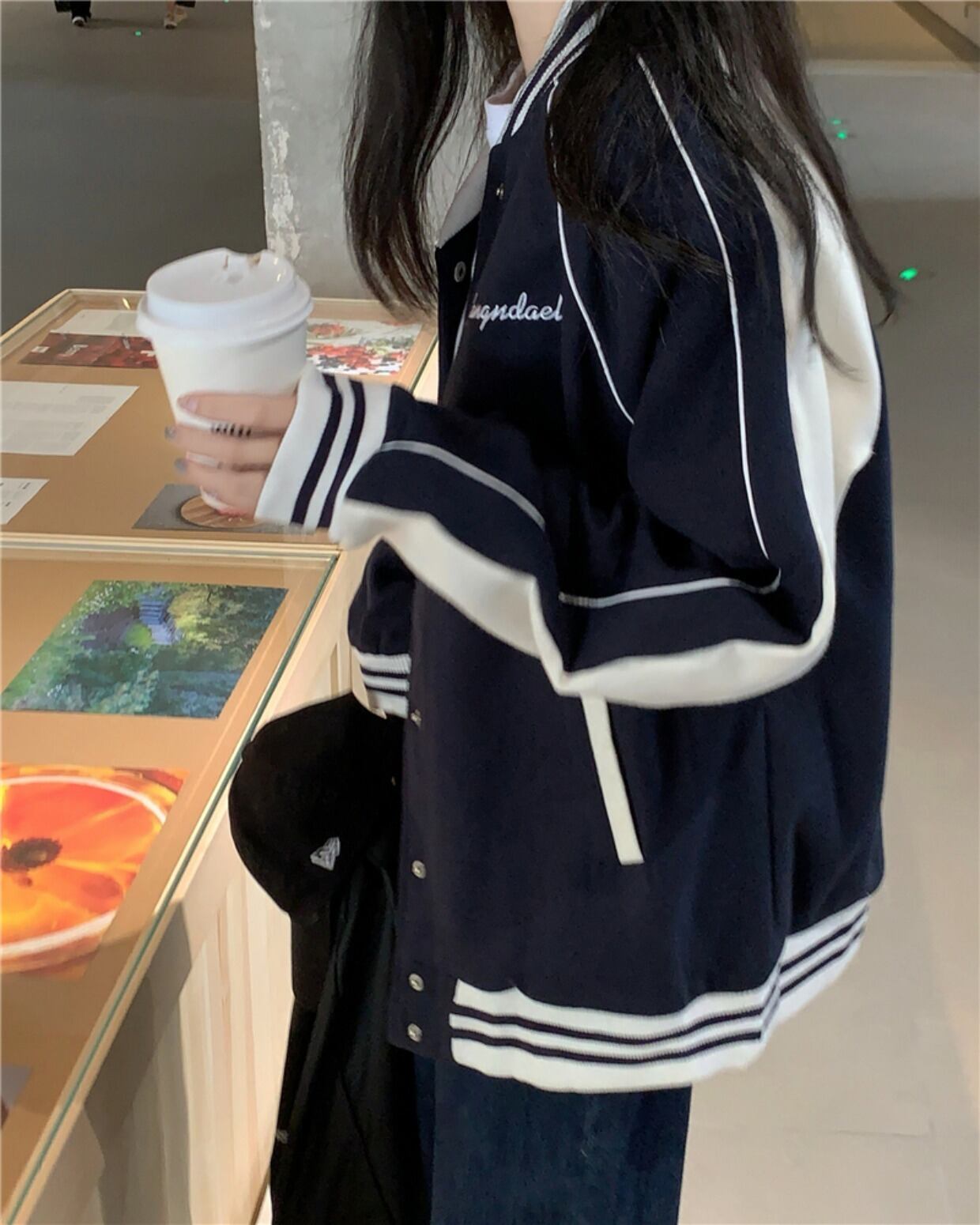 スタジャン アウター ブルゾン ジャケット メンズライク バイカラー ライン 前ボタン Bf風 シンプル カジュアル レトロ 韓国ファッション Luluca 韓国トレンドファッションluluca ルルカ