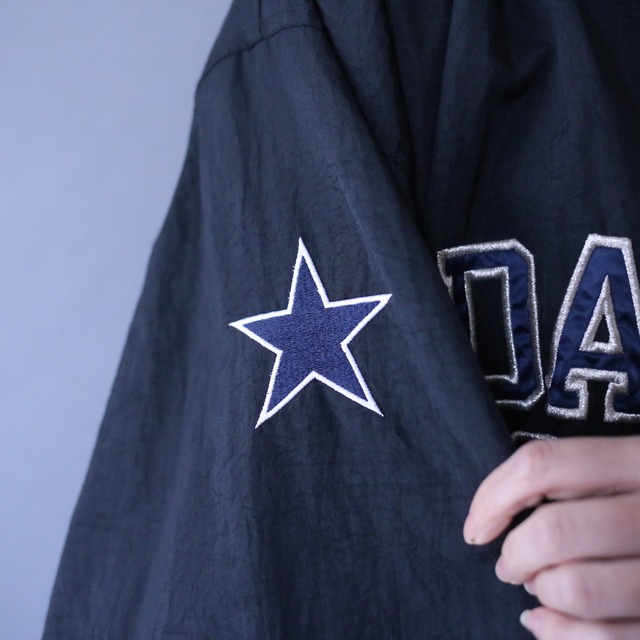 "NFL×Champion" over silhouette nylon pullover