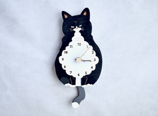 ハチワレ猫＊ショートの時計 木製 振り子時計 掛け時計