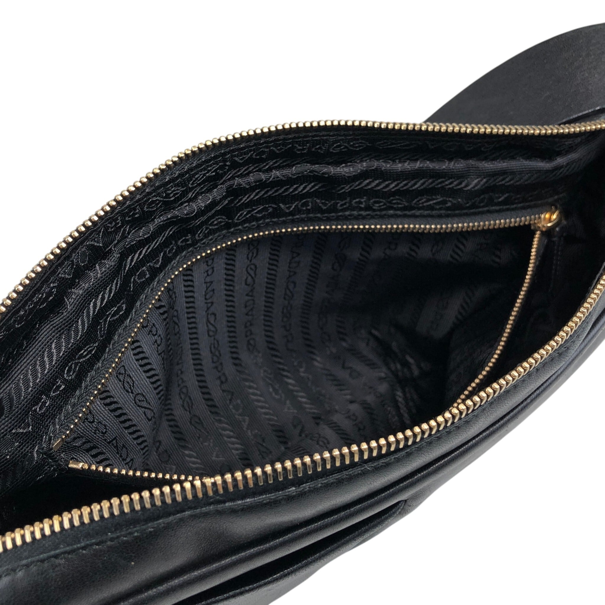 PRADA プラダ ショルダーバッグ ブラック パドロック ナッパレザー