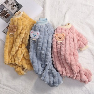 【PET】秋冬3色展開裏起毛チェック柄デザイン立体感あるクマ刺しゅう入り両面厚みロンパース