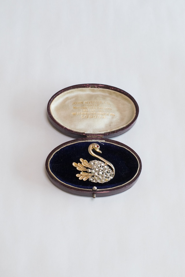 【Run Rabbit Run Vintage】Swan brooch