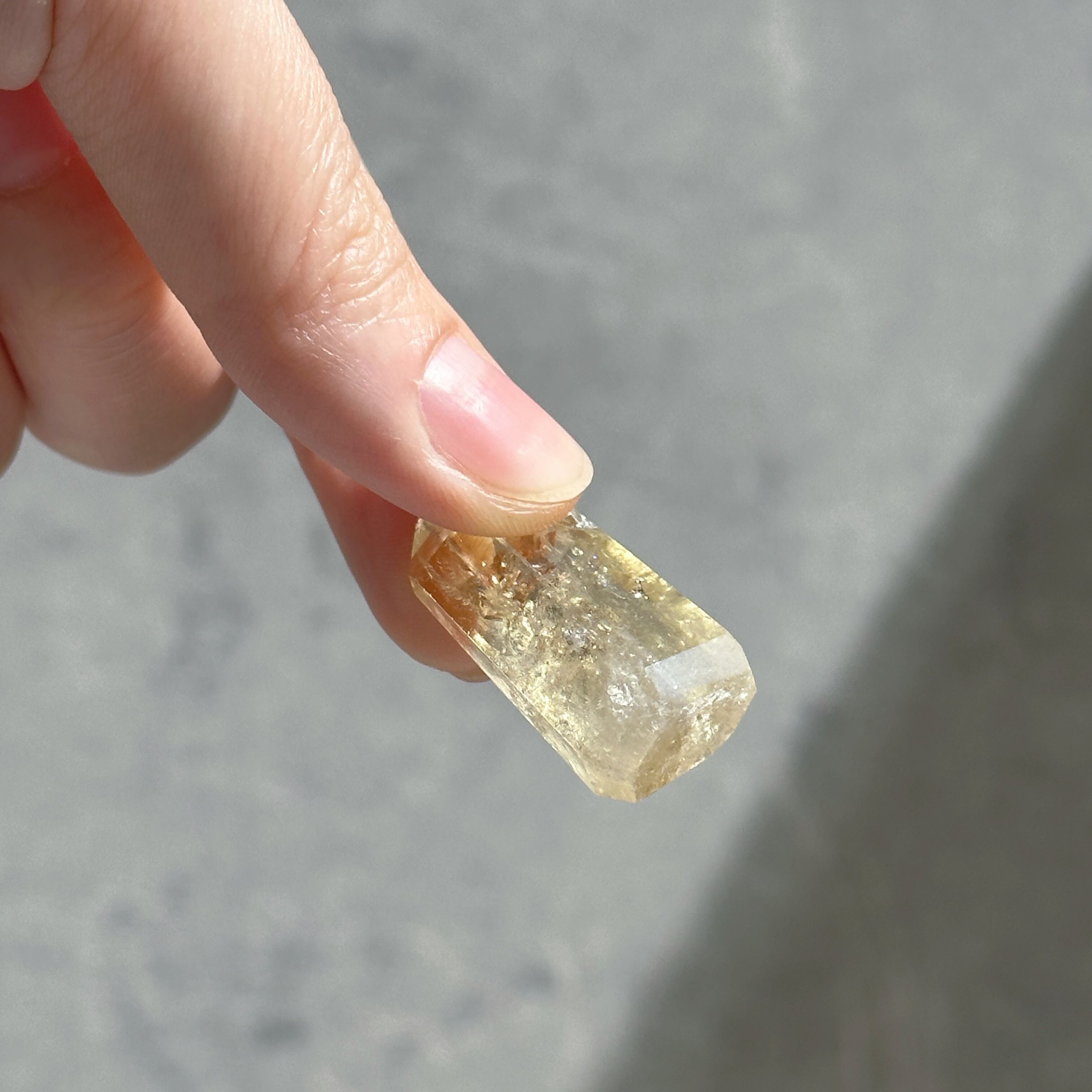 シトリン（黄水晶） タワー05◇ Citrine ◇ 天然石・鉱物