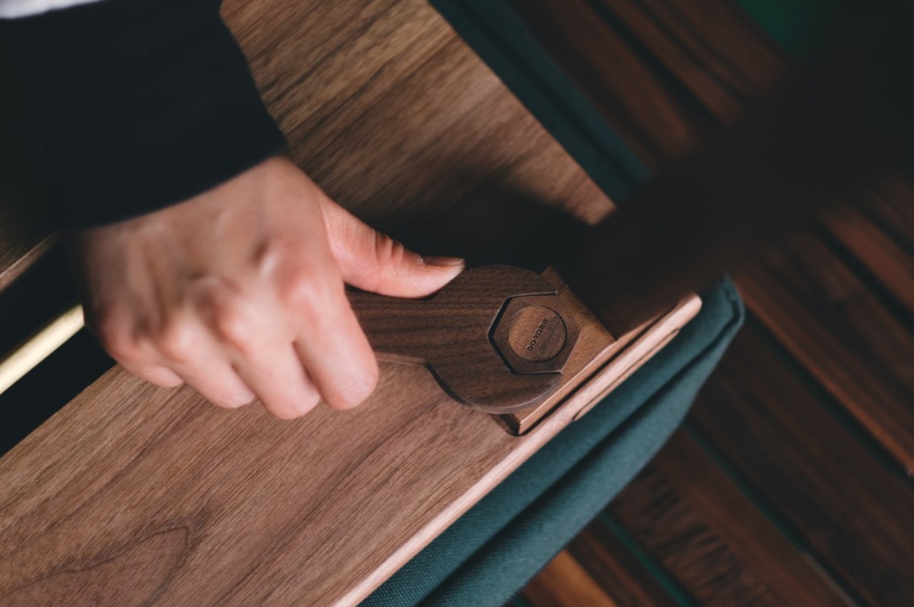 PROLOGウッドテーブル