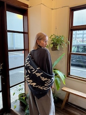 Typo pattern usefull knit/gray