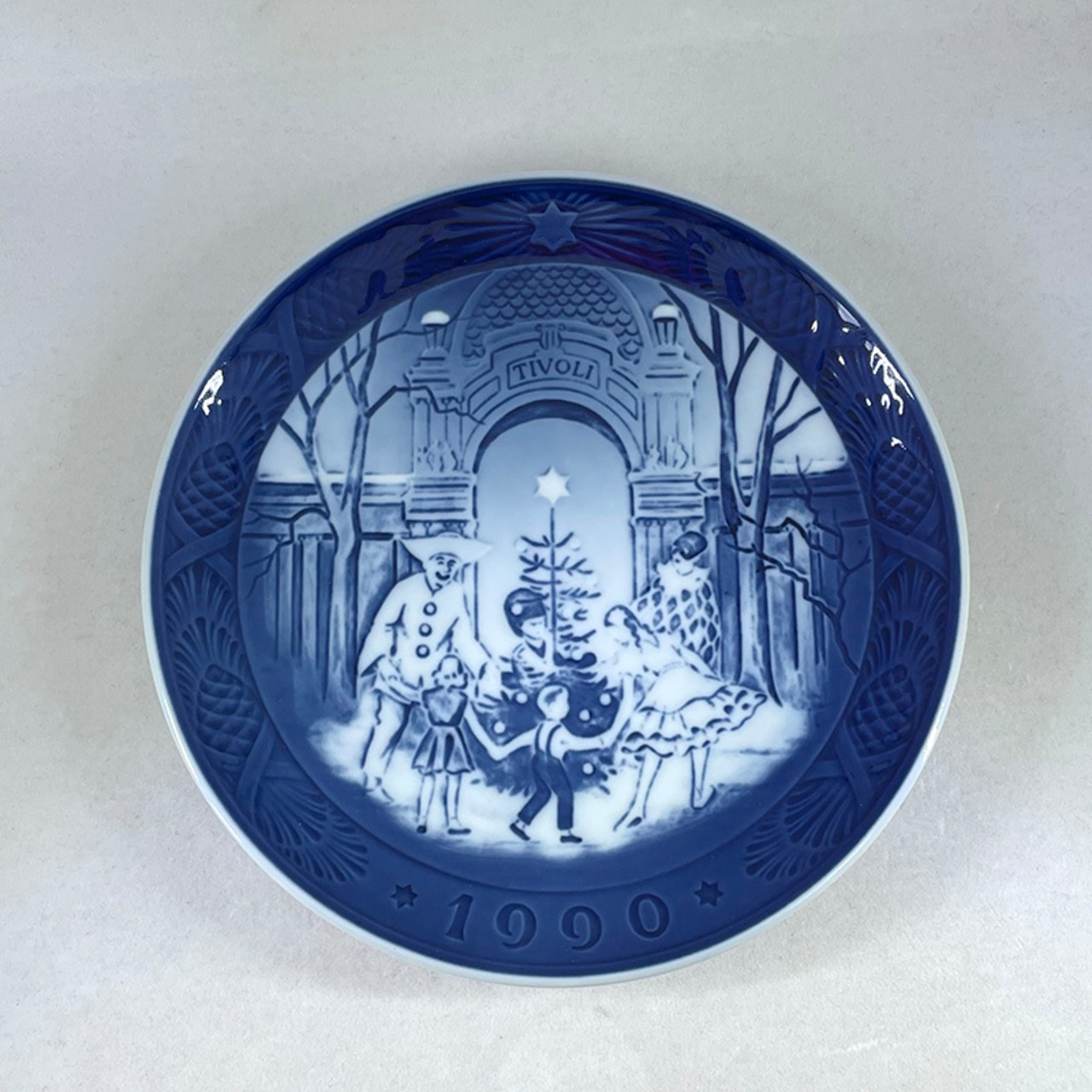 ロイヤルコペンハーゲン　イヤープレート1990 デンマーク　チボリ公園　クリスマス 17twb14