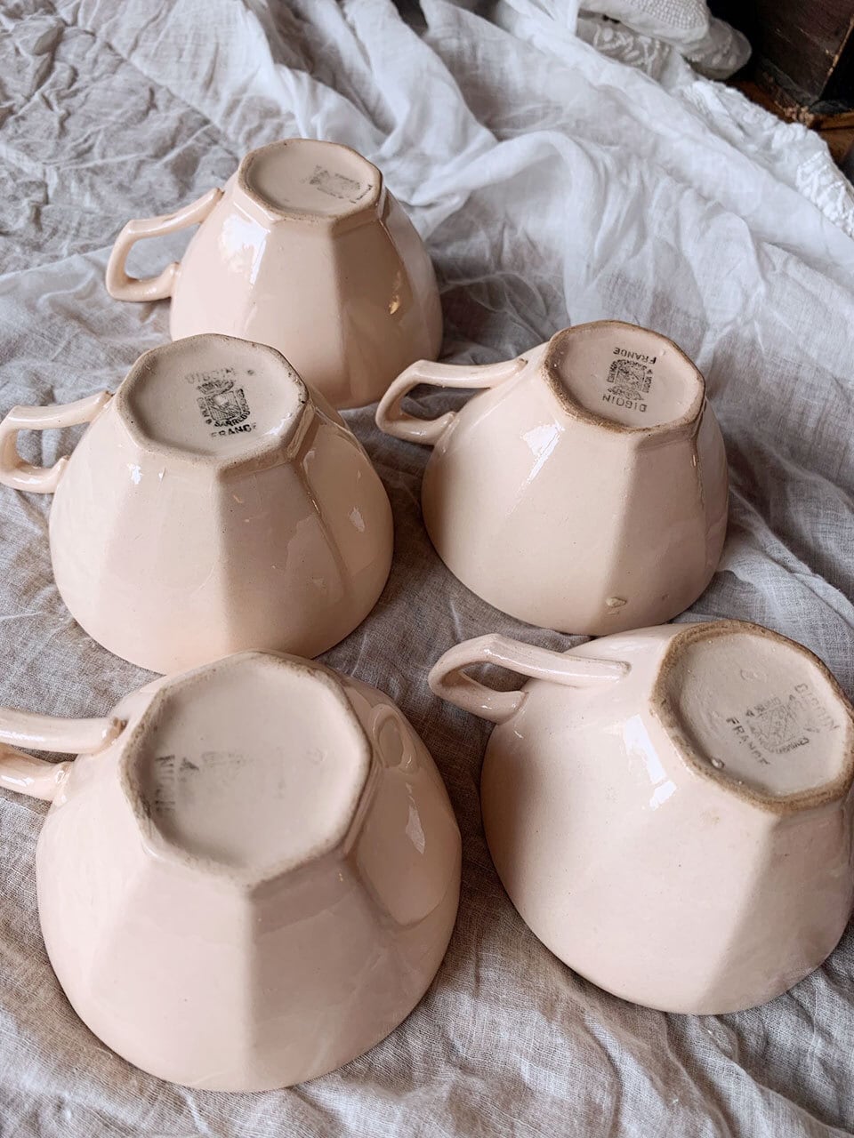 淡いピンクのティーカップ DIGOIN sarreguemines | Brocante de La