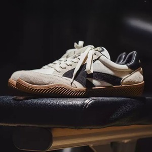 ローカット復刻調デザインスニーカー　G072