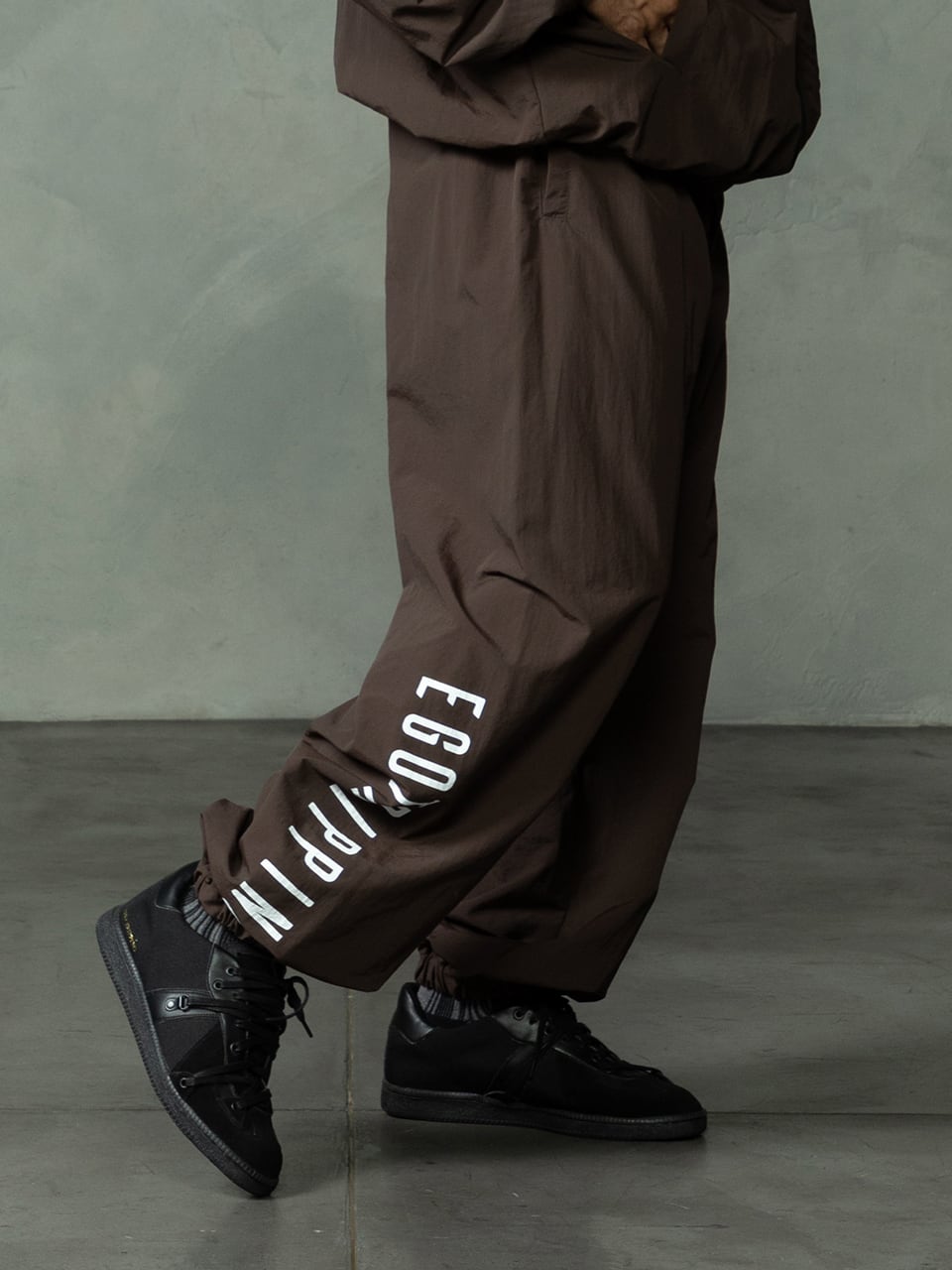 EGO TRIPPING (エゴトリッピング) DAYGLYDE TRACKPANTS トラックパンツ / BROWN 626508-36