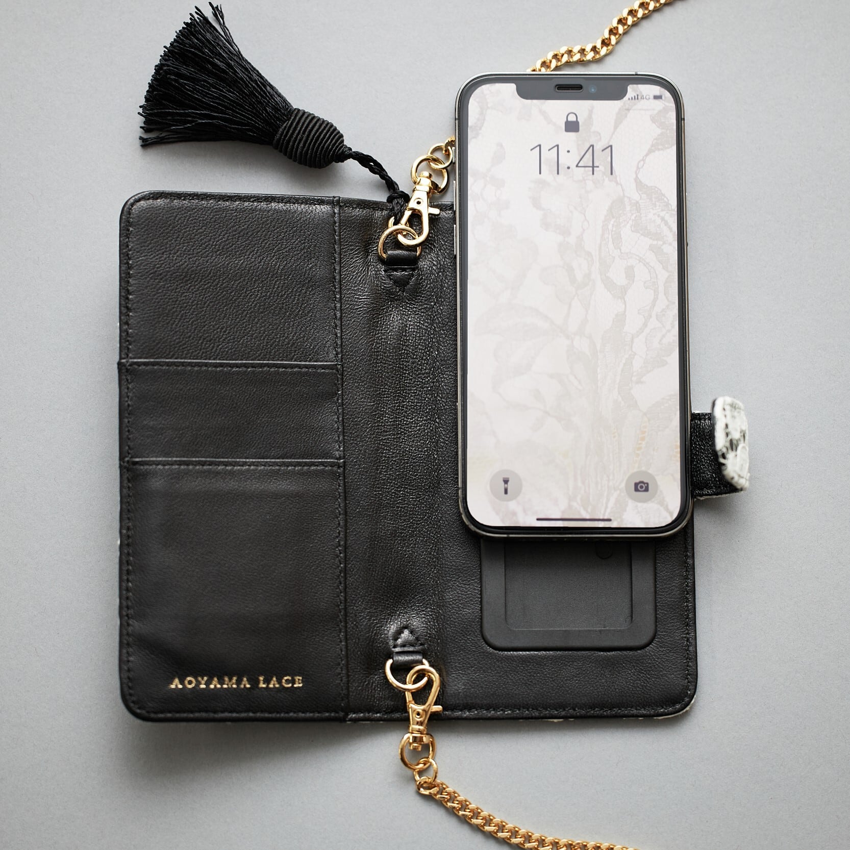 新品スマホケースAOYAMA LACE ブラック レース リバーレースのスマフォケース（黒） | AOYAMA LACE-青山レース-