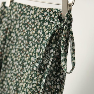 花柄ミモレ丈グリーンスカート W00886