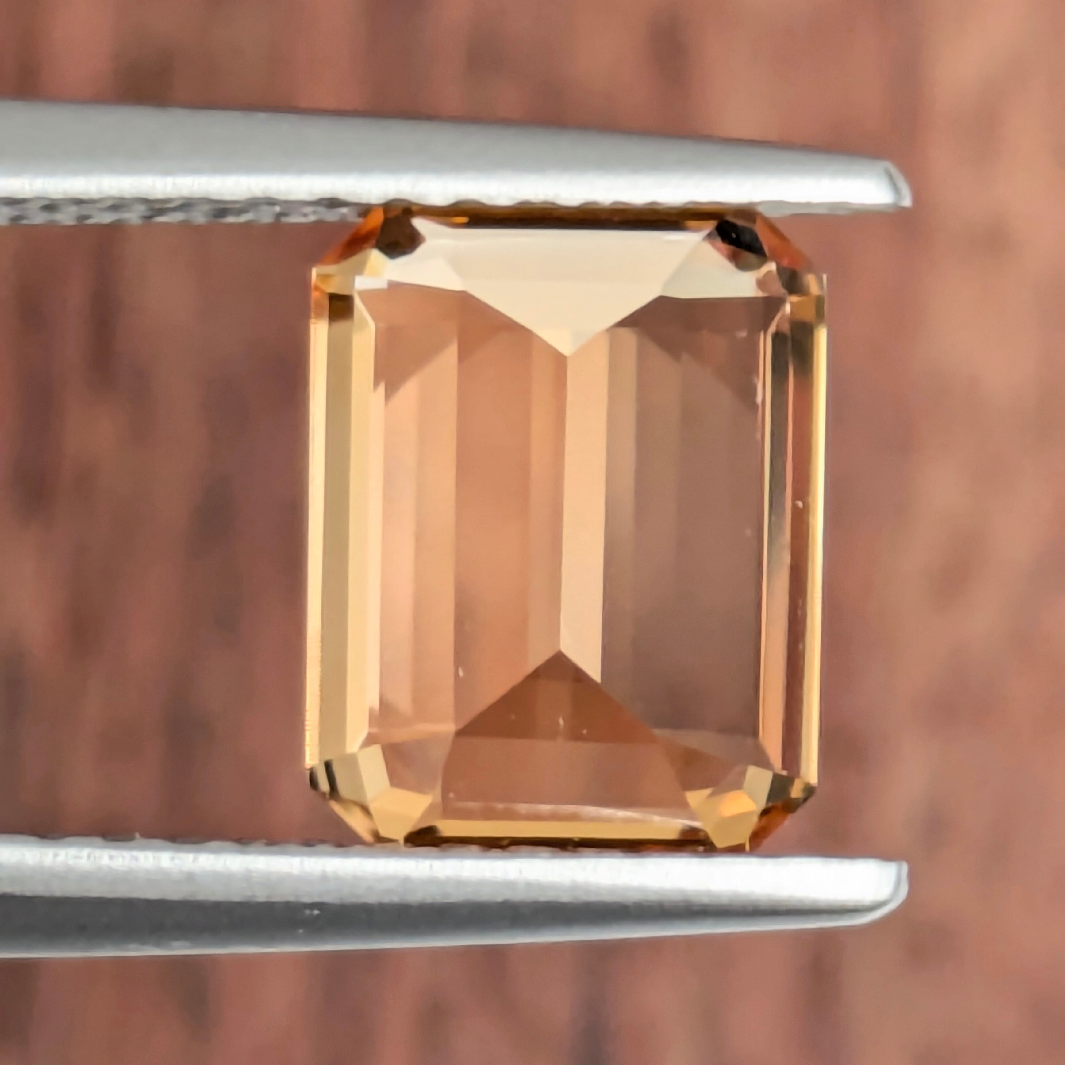 インペリアルトパーズルース【2.20ct】 PRO208780 | Gem's Subculture