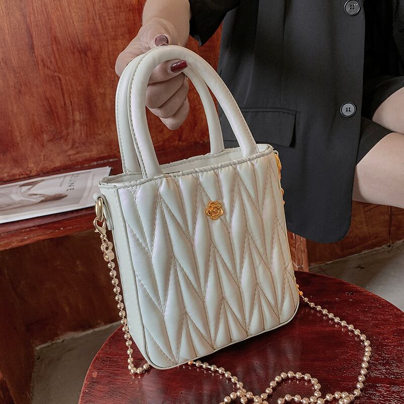 サマーレッドチェーン 夏物 メッセンジャーバッグ Tiancai_Wing_Bag41077449413