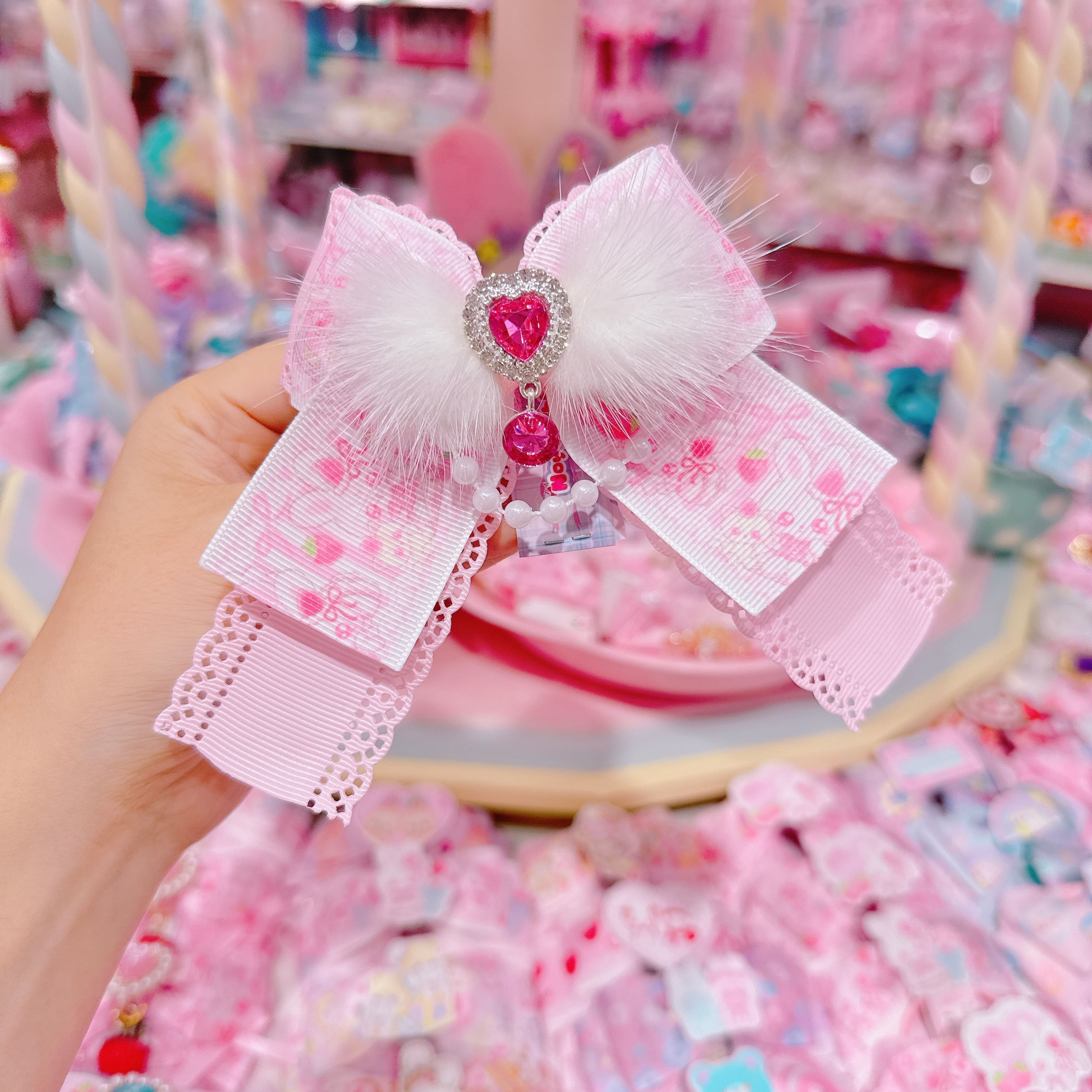 【F7】62-123ファーヘアクリップ