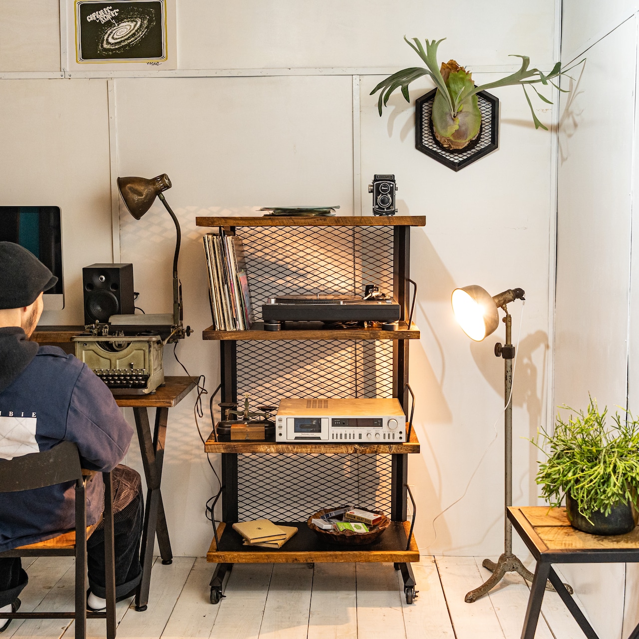 Black iron wagon GRUB