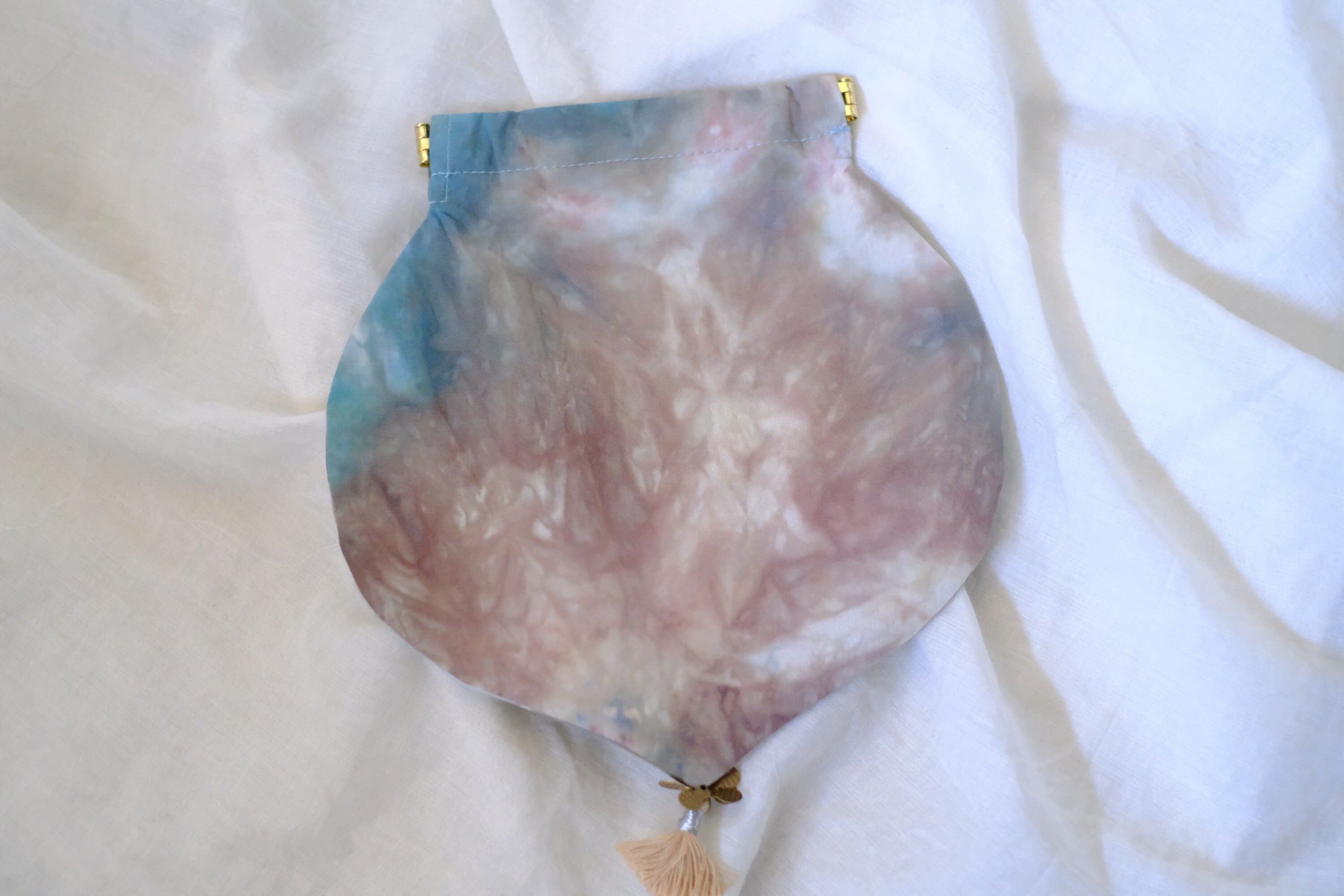 バネ口ポーチ　o-0530