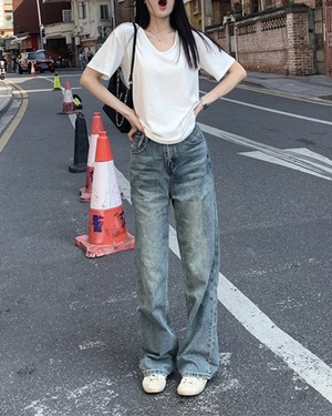 Vネックベーシック半袖 Tシャツ 2color A1006