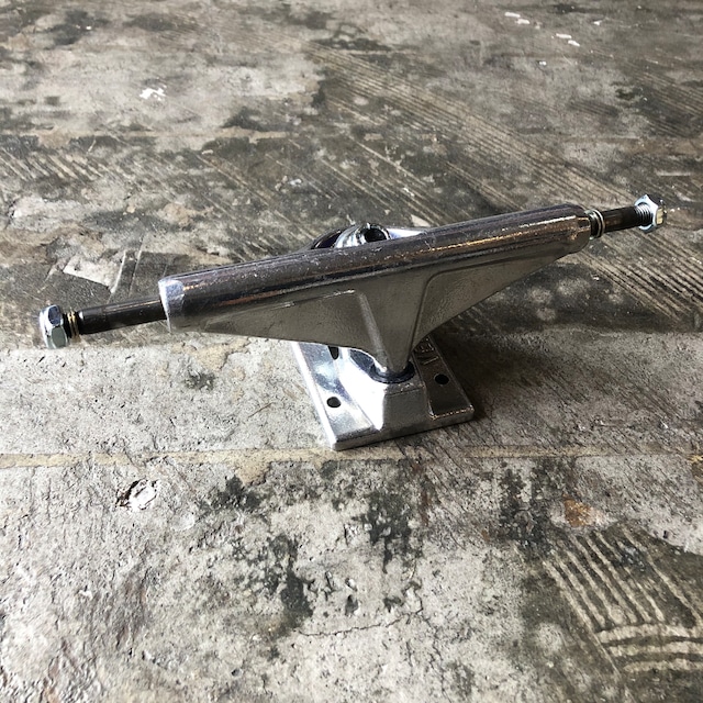 Venture All Polished Skateboard Trucks - HI 5.6