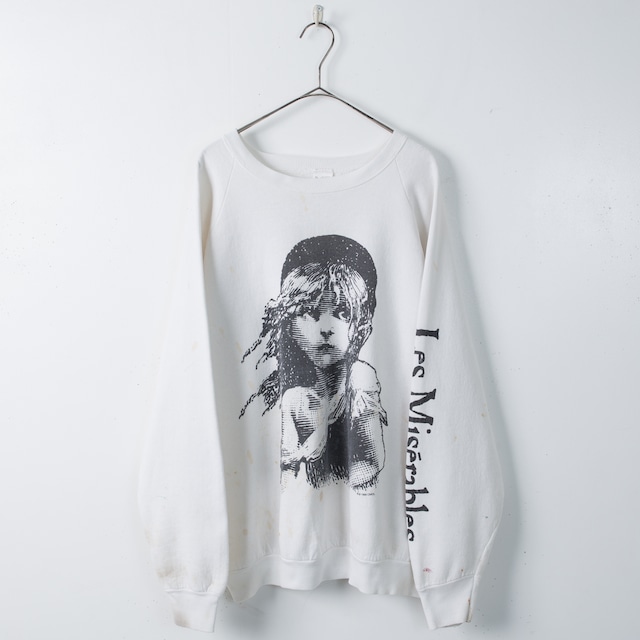 1990s vintage printed cotton × polyester raglan sweat / "c1986" , "Les Miserables" / Made In USA