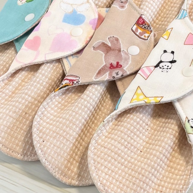 22cm ワッフル オーガニック 布ナプキン 防水仕様 4枚セット 普通の日用 471