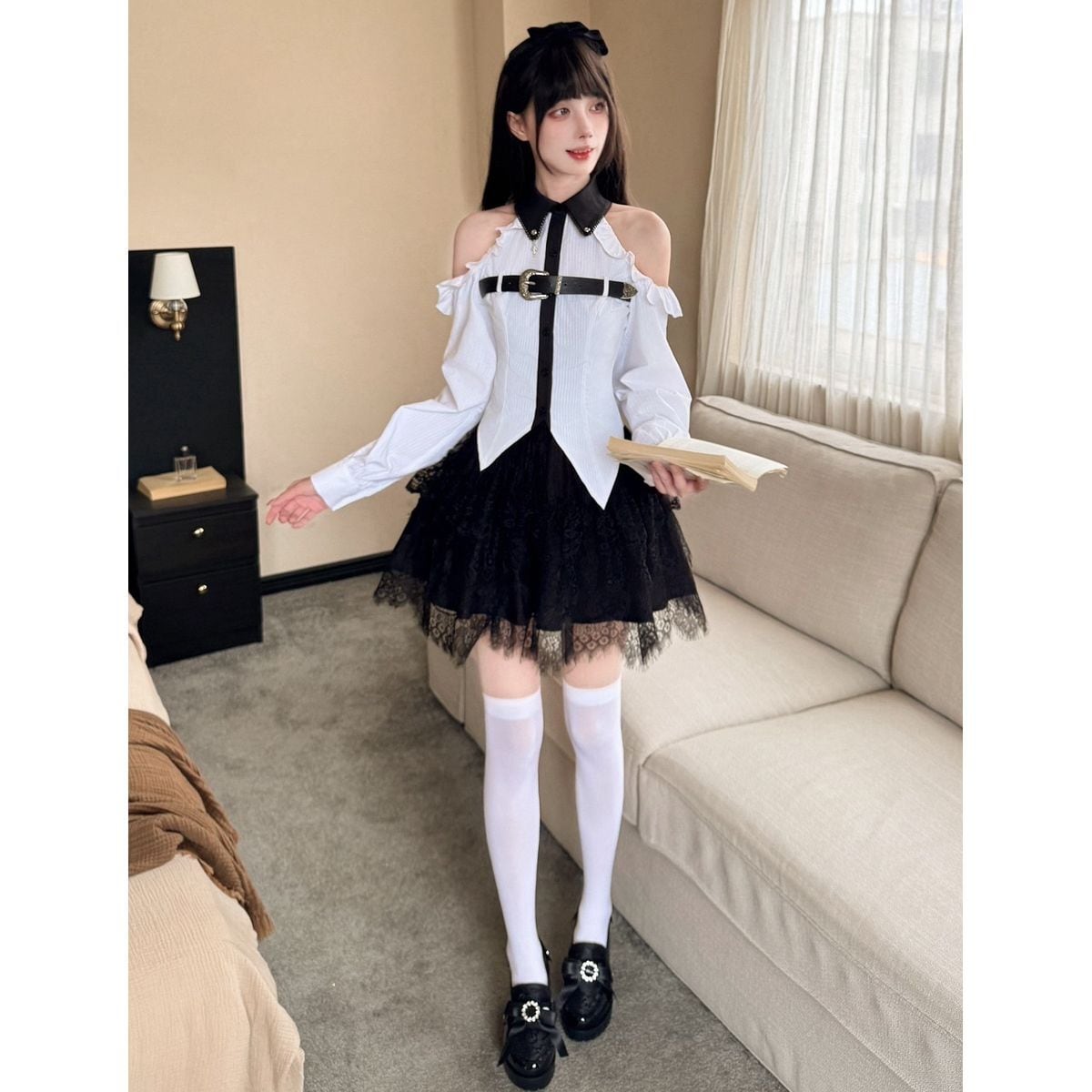 ヴァレンティノの総レース使いの綺麗なスカートです ノワールベルト小悪魔レースコーデ：スカート | Maiden's Rêve