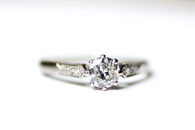 Single Stone Diamond Ring circa 1920-1930  シングルストーン　ダイヤモンド　リング