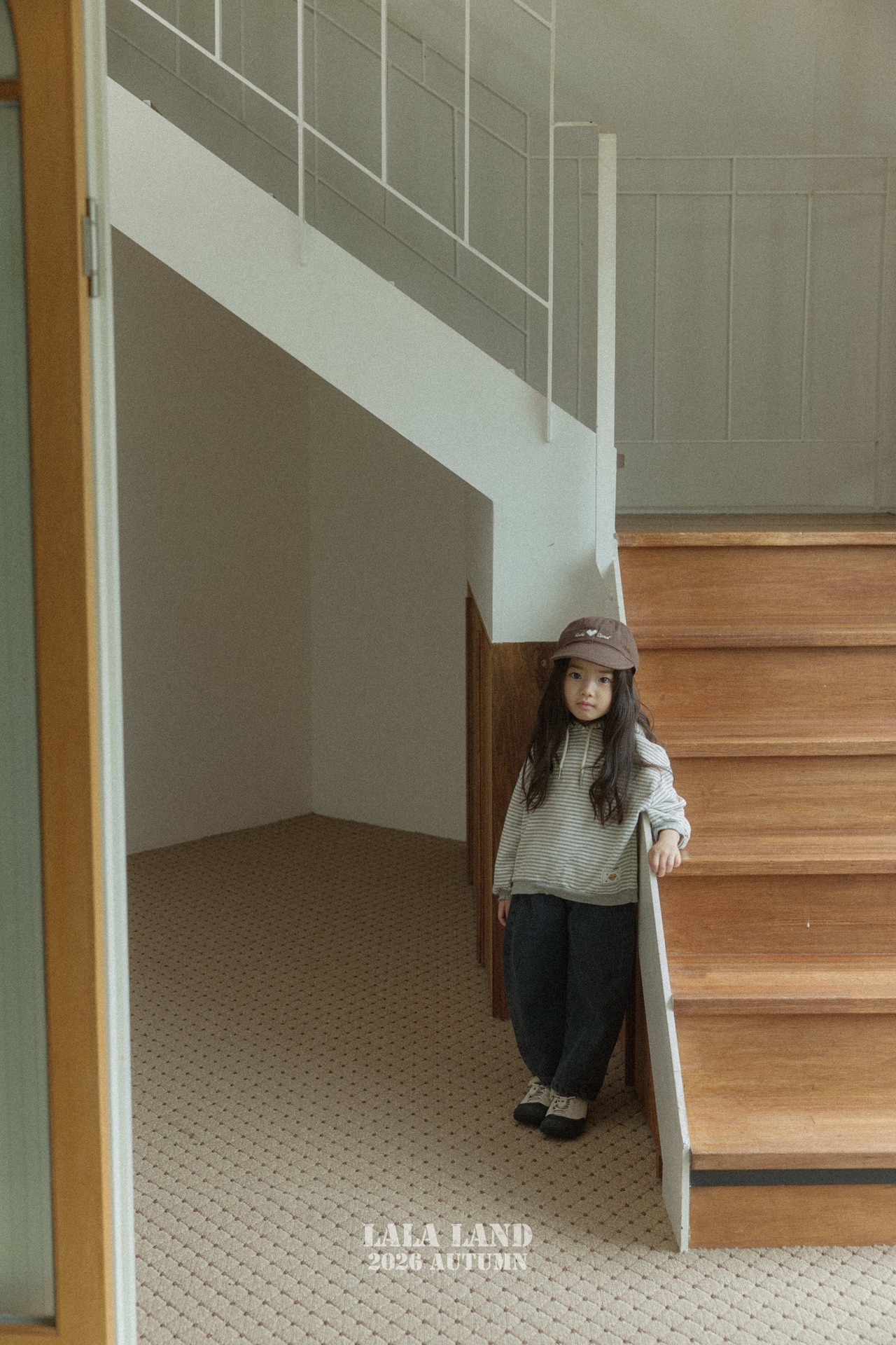 韓国子供服 / LALALAND / 26Autumn / モモ フード スウェット / 秋服 / キッズ *XS~XL*