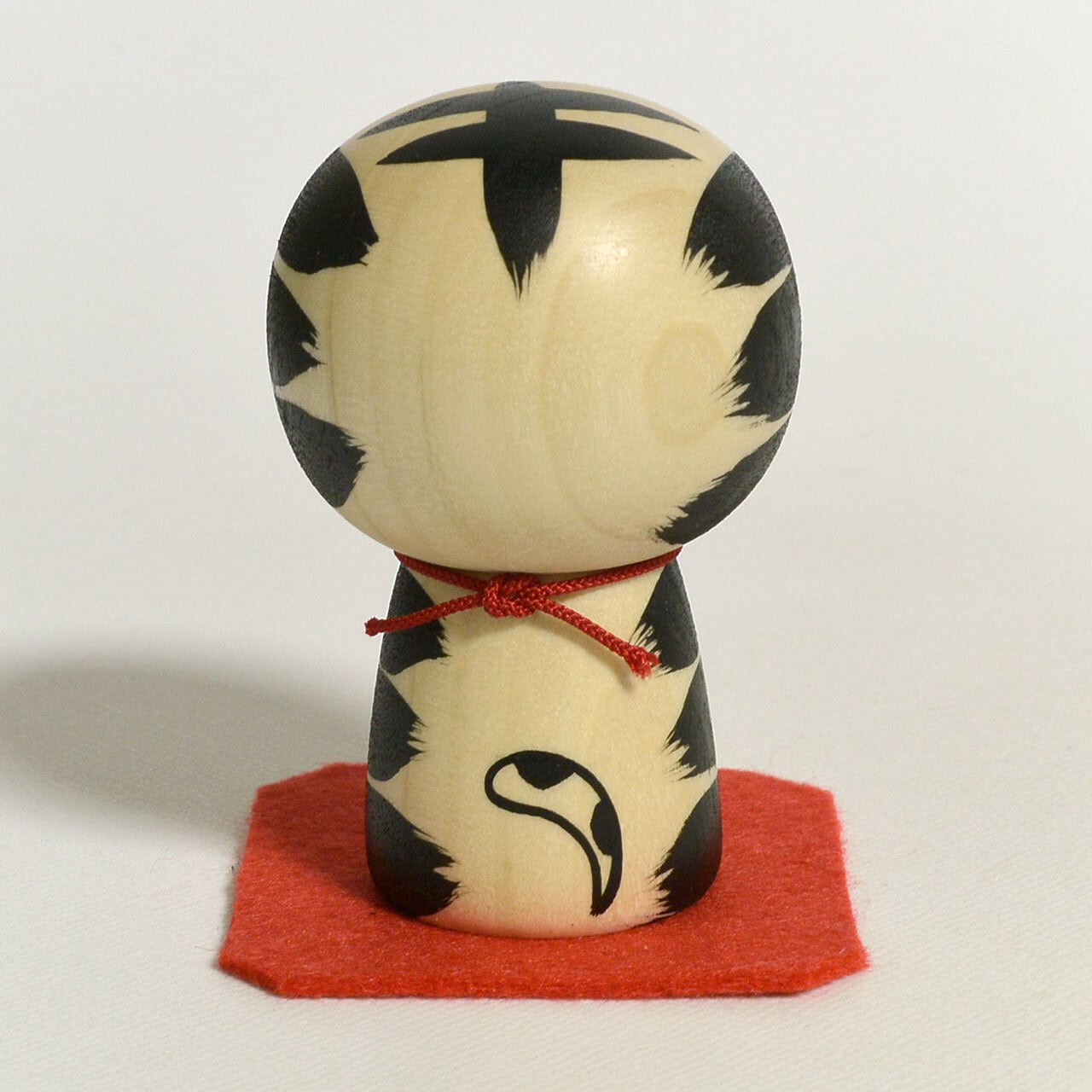 福ねここけし 約2寸 約6cm 鈴木敬 工人（作並系）#0362 | コケシア