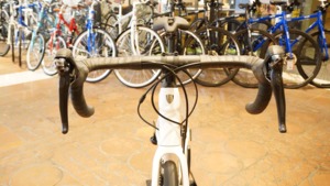 TREK DOMANE AL3 Disc Sora 9速 TREK WHITE | SILBEST Cycle