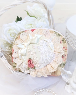 手染めレースのファスナーポーチ【アイボリー】