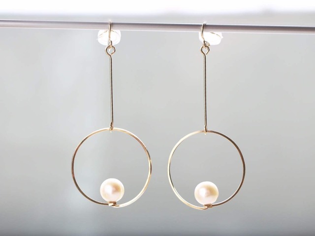 14kgf-floating pearl clip-on/can be chang to pierced earrings