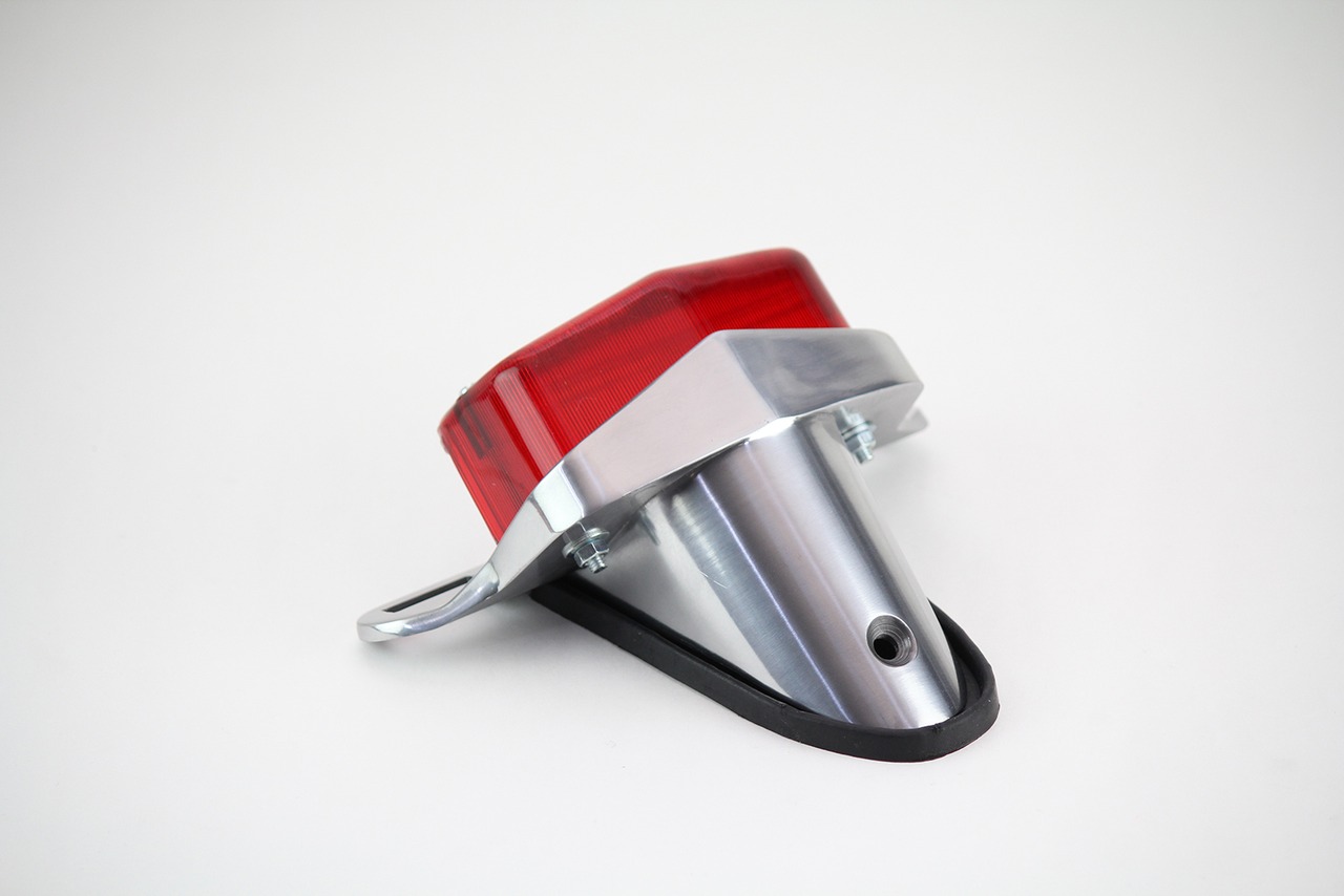 Fender mount - Lucas type taillight
