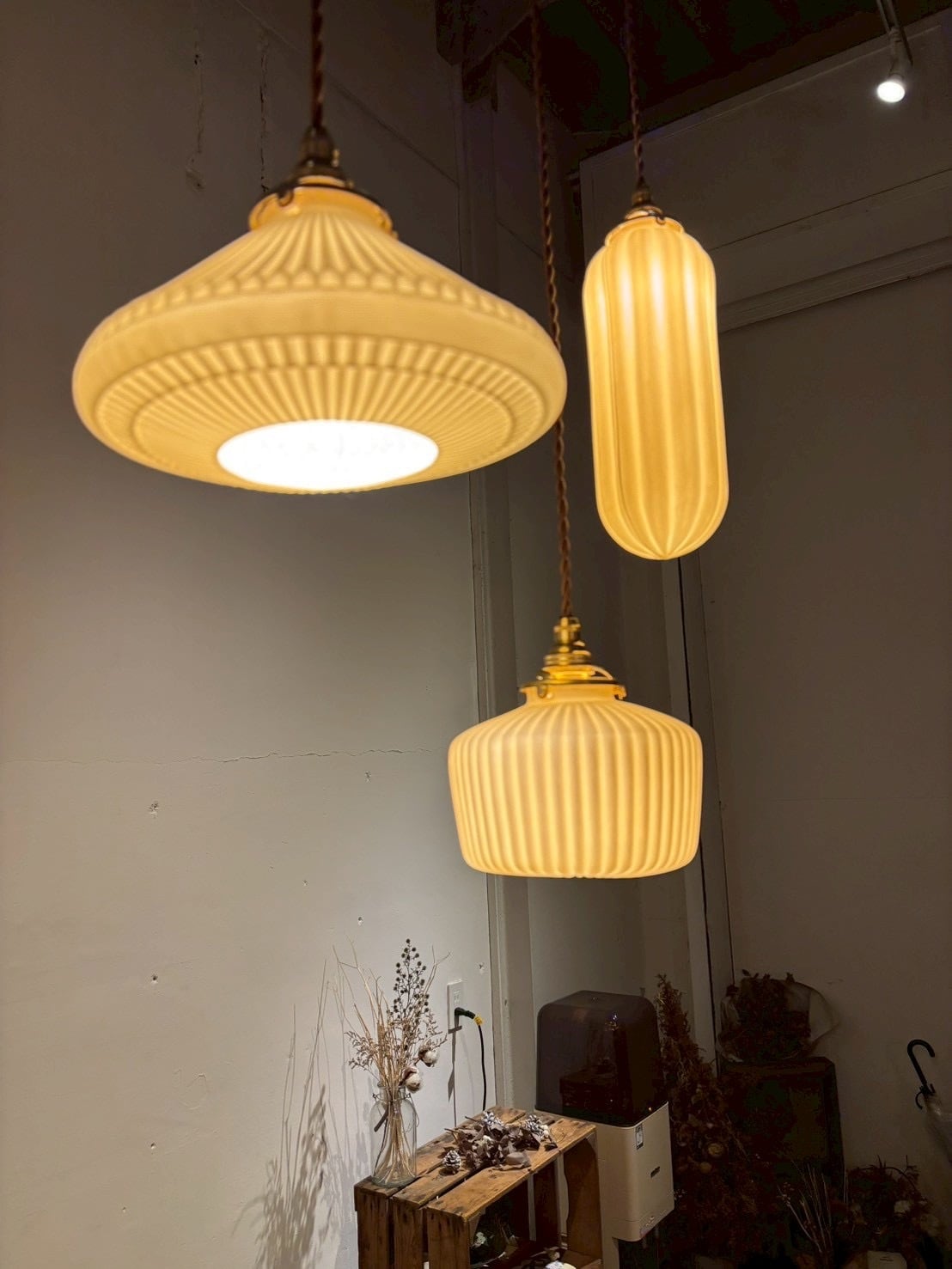 飛松灯器　Cone M half accordion ペンダントライト 美品 Cone M / 飛松灯器 | switch