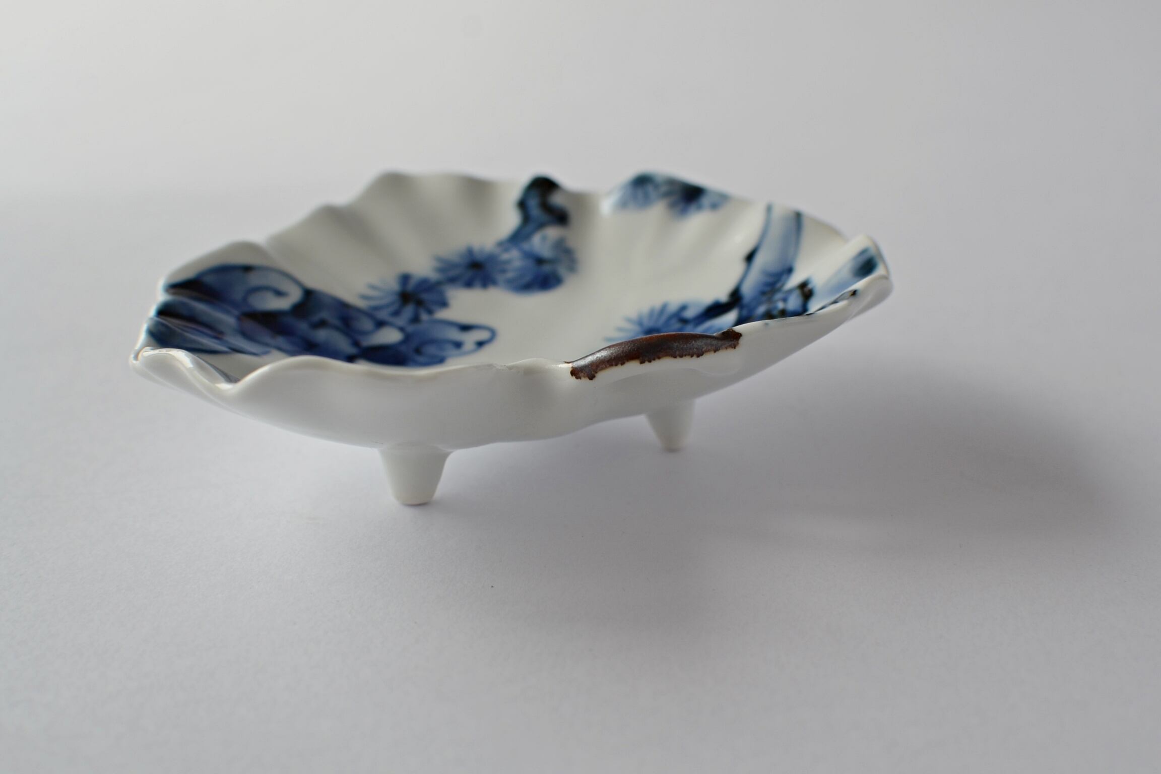 有田焼 福泉窯 染付山水つわ型小付 | FUCHIGAMI TOJIKI