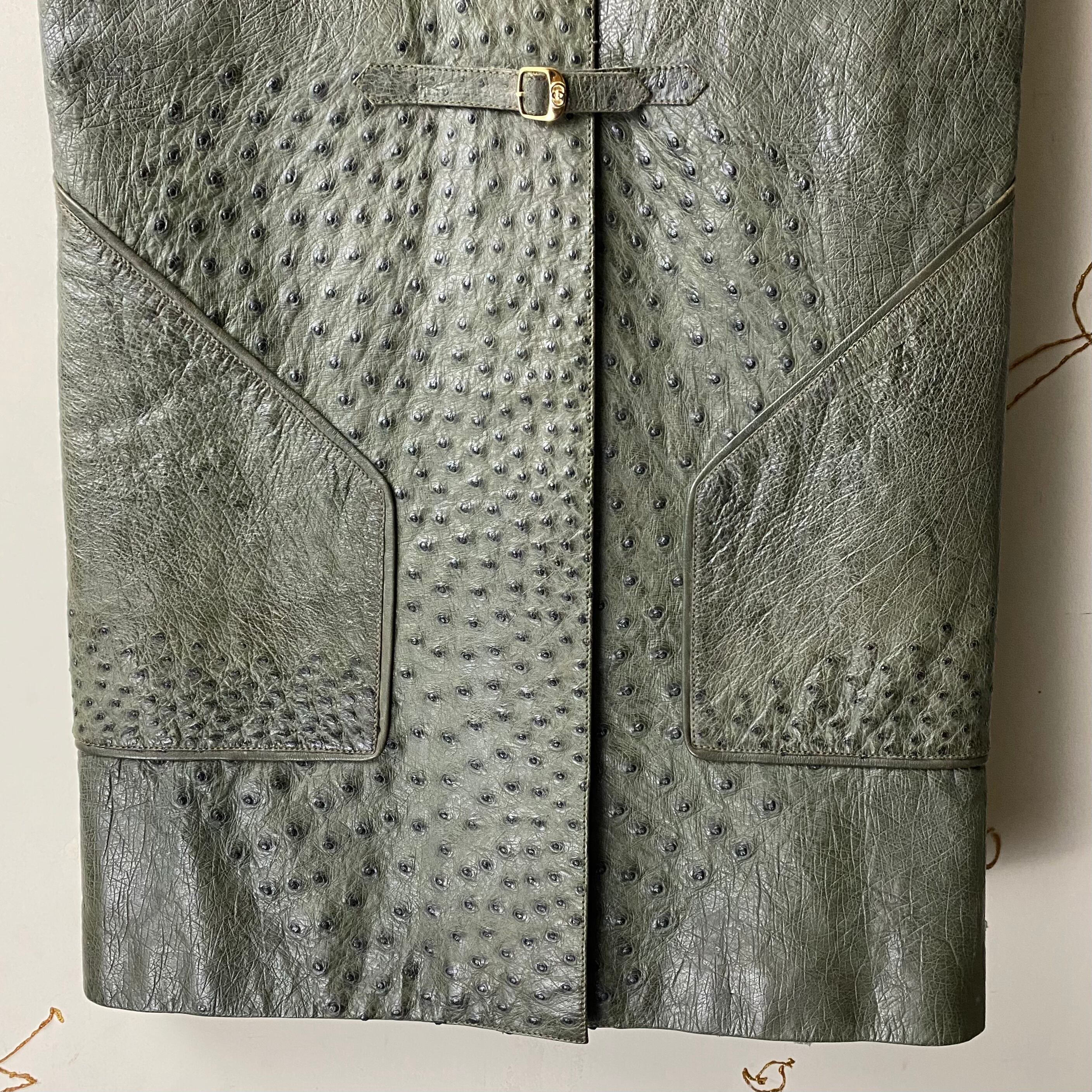 vintage GUCCI ostrich leather no-sleeves jacket | NOIR ONLINE