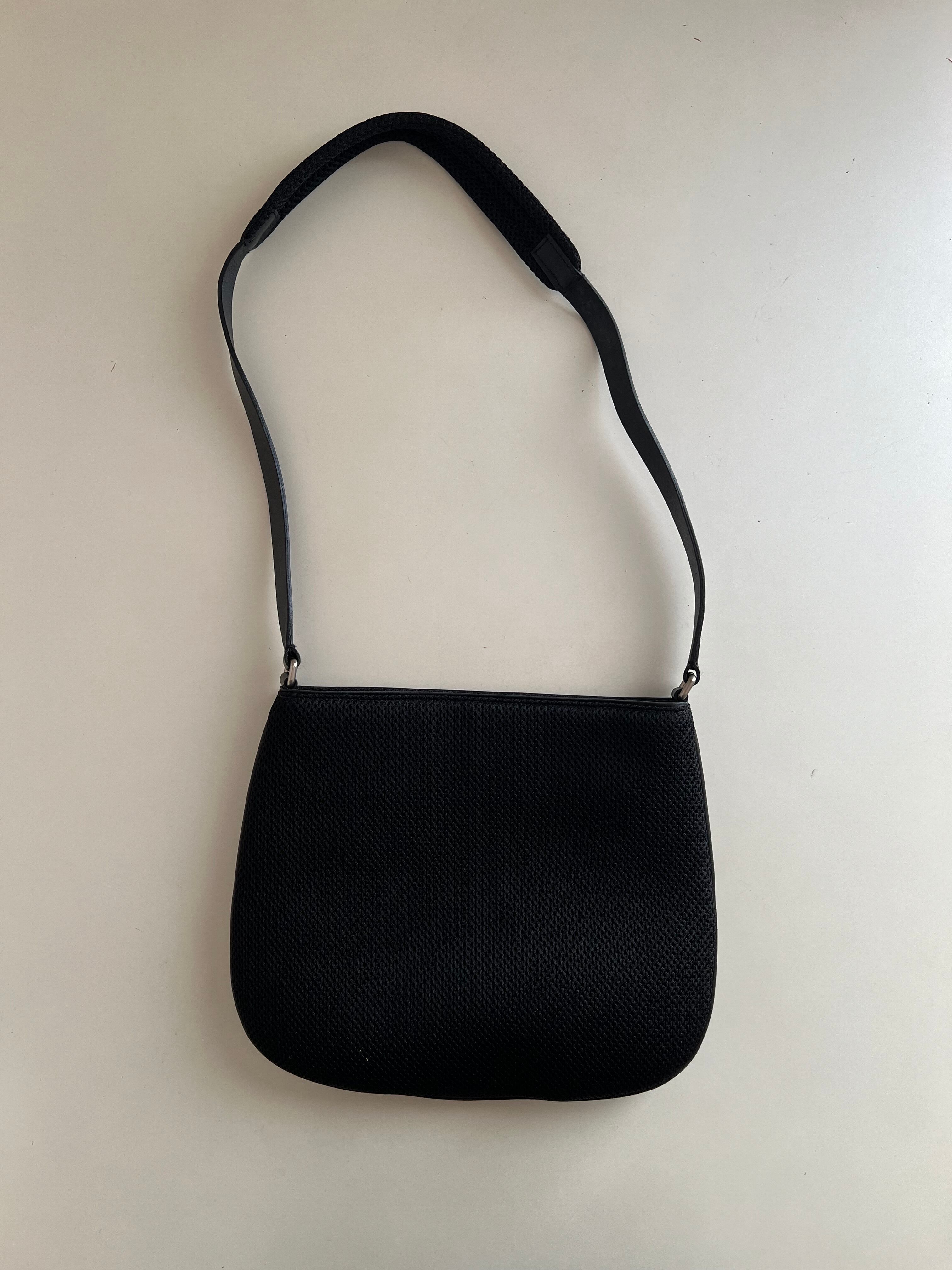 SS2000 MIU MIU LEATHER BODY BAG | triptraproll