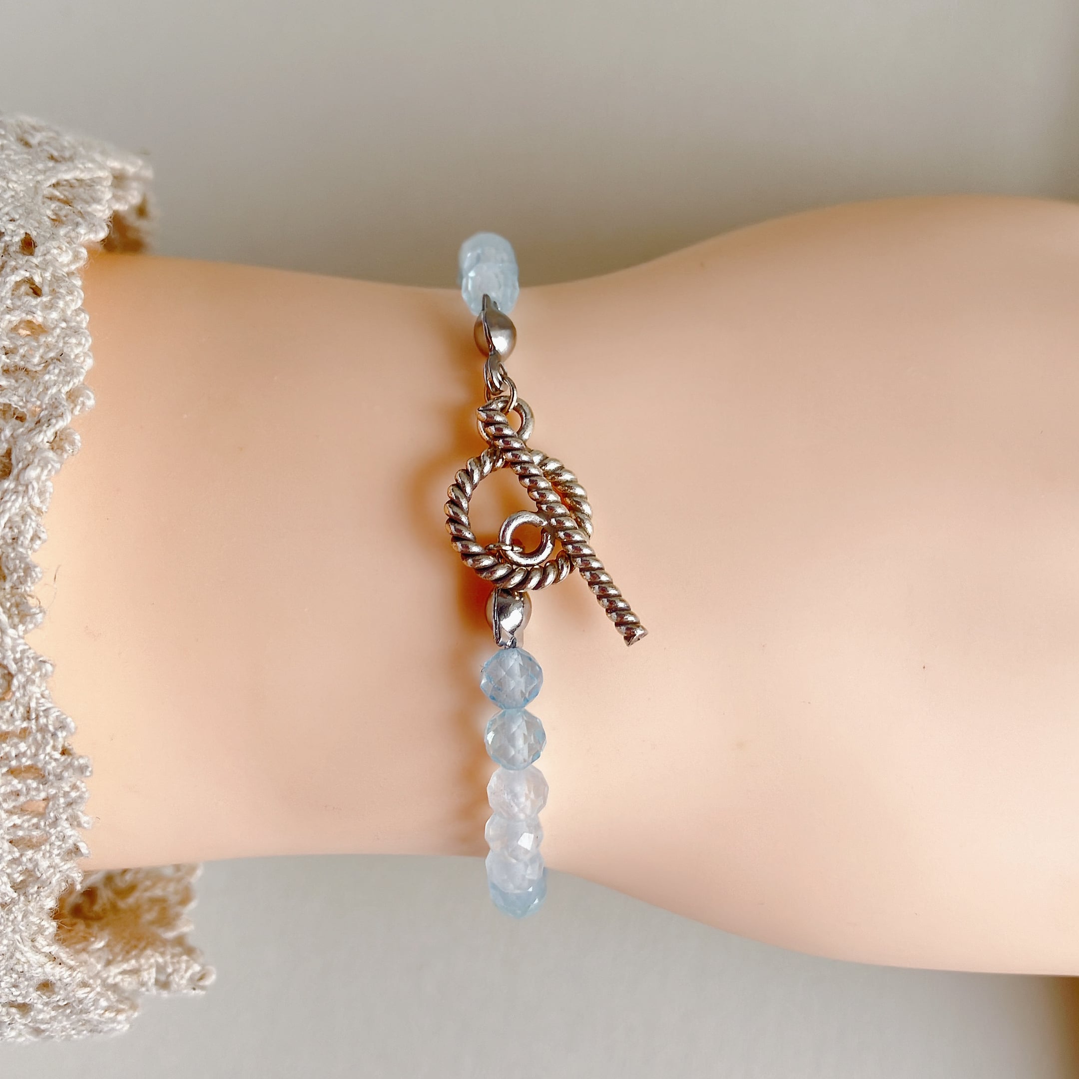 アクアマリンカレンシルバーブレスレット Aquamarine Karen Silver