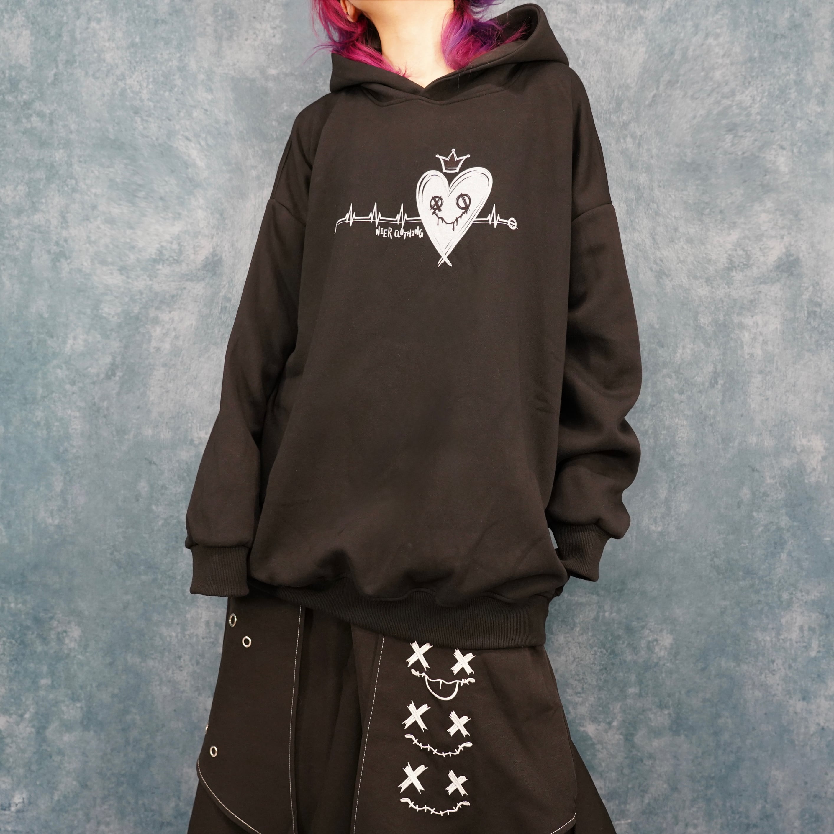 CROWN HEARTBEAT HOODIE | NIER CLOTHING