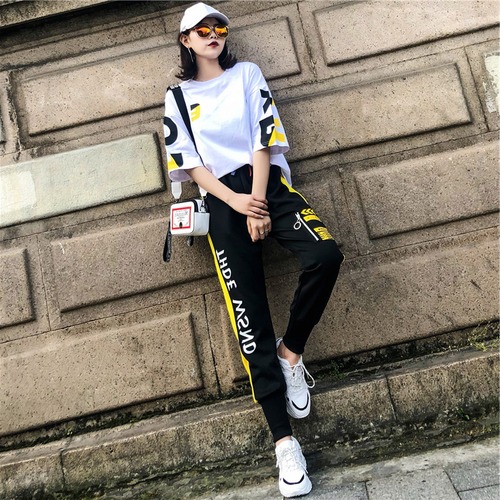 大人 カジュアル 大きいサイズ セットアップ レディース Ｔシャツ ジャージ ロングパンツ 上下セット スポーティー トップス ボトムス  縦ライン 半袖 ヒップホップ ヨガ アウトドアー フィットネス 体型カバー ハイウエスト Cute ウォーキング ダンス ストリート ルーズ 緩め アクティブ 楽ちん おしゃれ 男ウケ デート服 韓国ファッション 通販 2020 春 夏 秋 