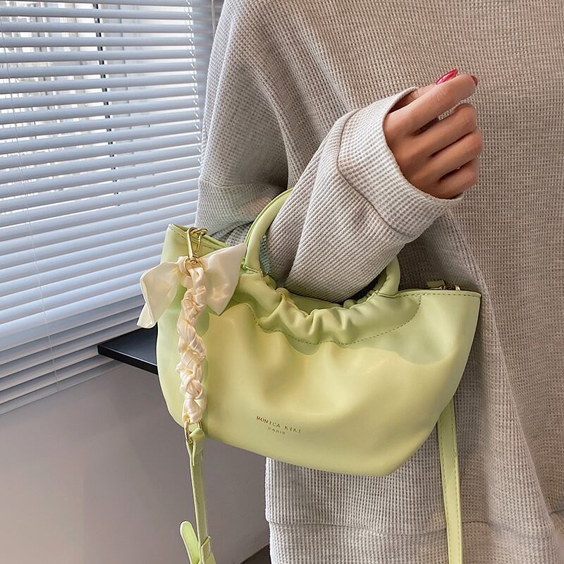 サマーレッドシングルスカーフ 夏物 シルク メッセンジャーバッグ Tiancai_Wing_Bag12318636138