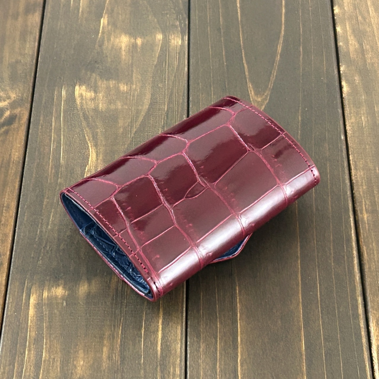 クロコダイル コンパクトウォレット ボルドー
