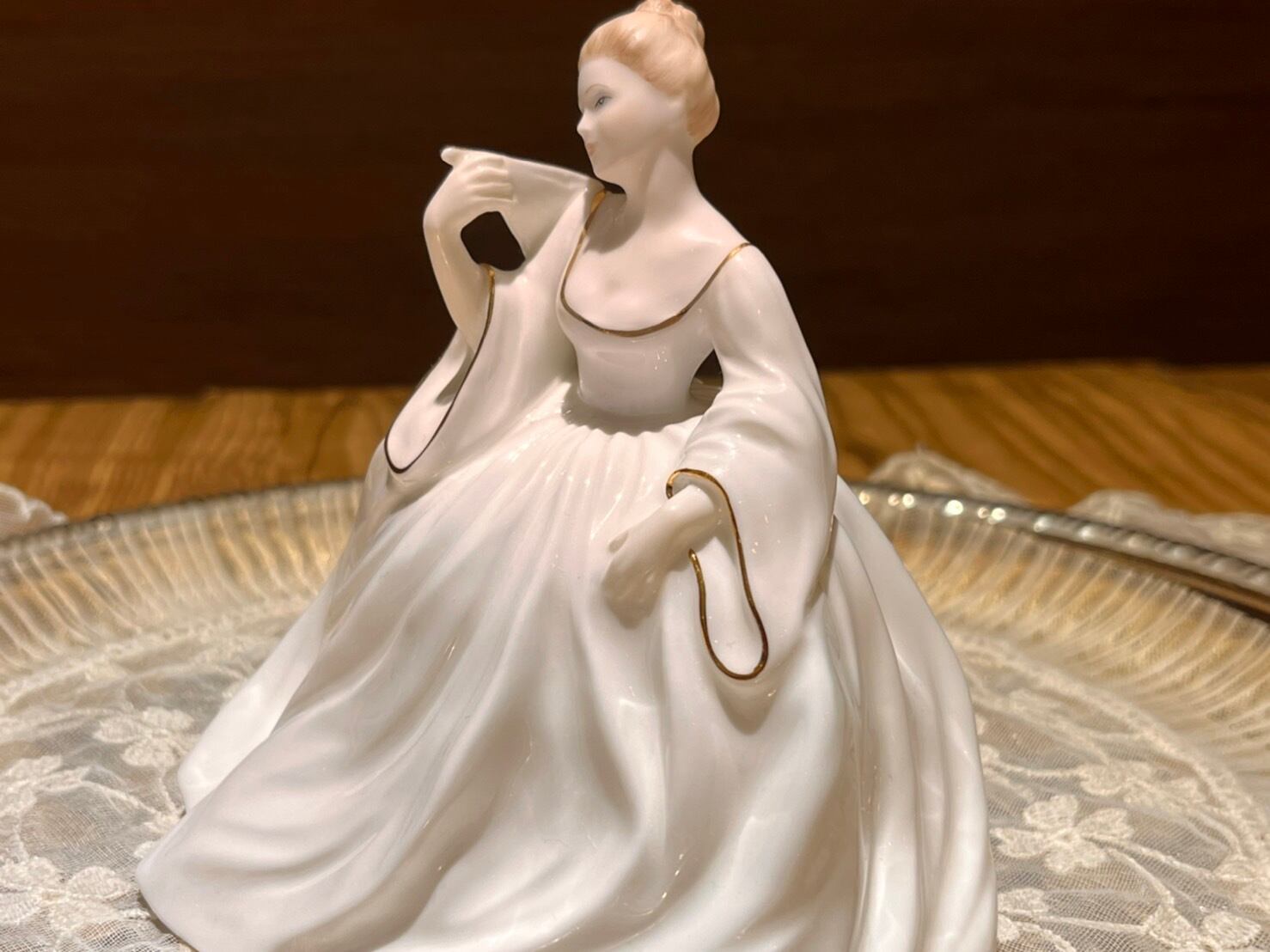 コールポート COALPORT サマンサ フィギュリン | アンティークyumikichi