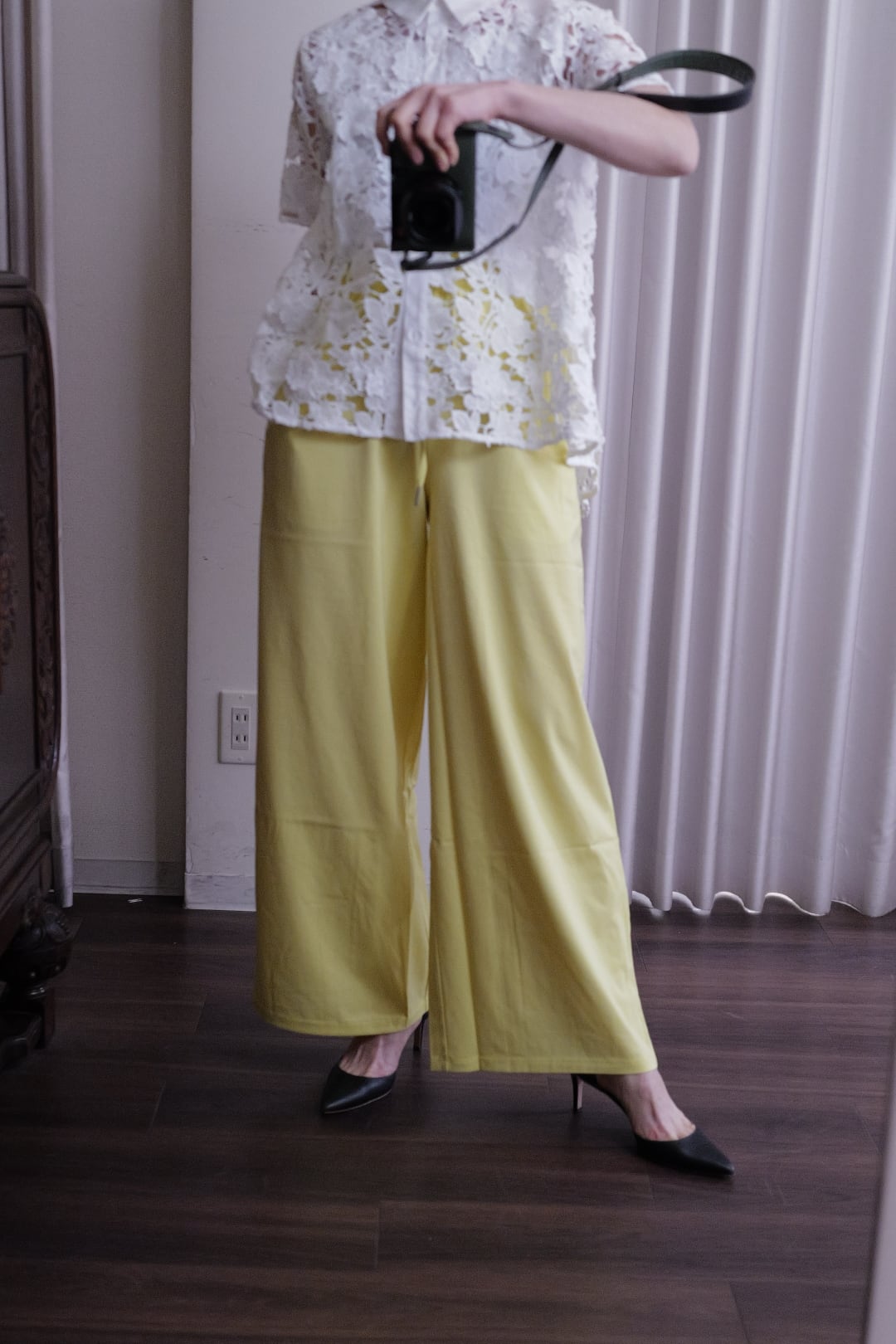 wide pants yellow