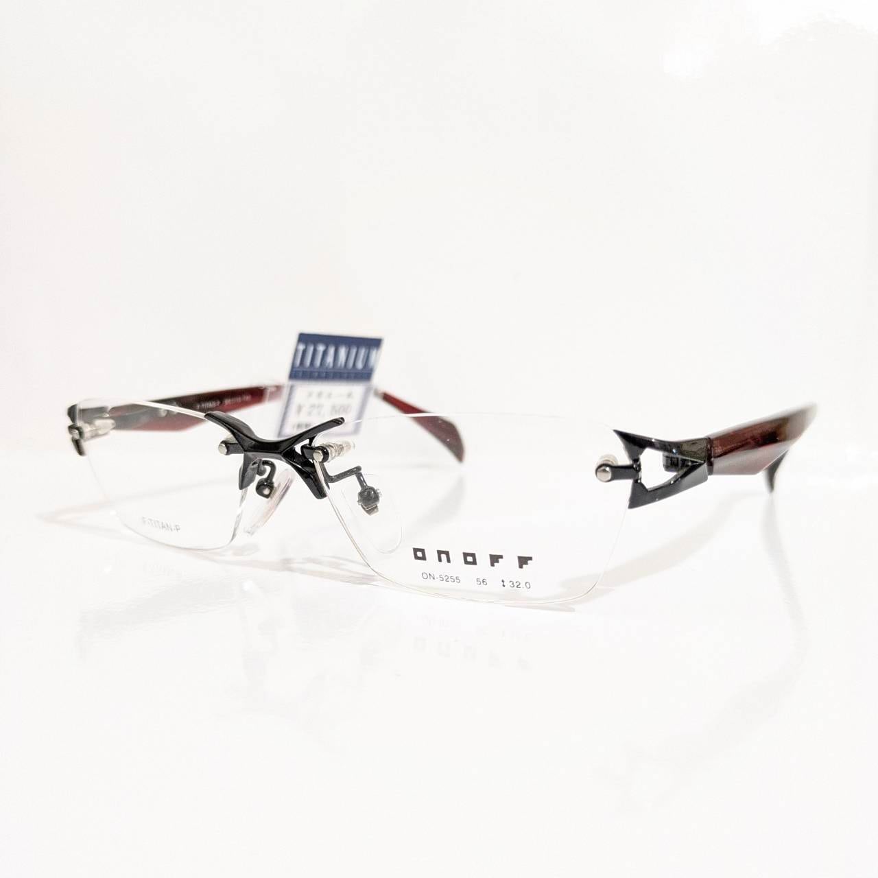 【ONOFF】スクエアツーポイントフレーム ブラック