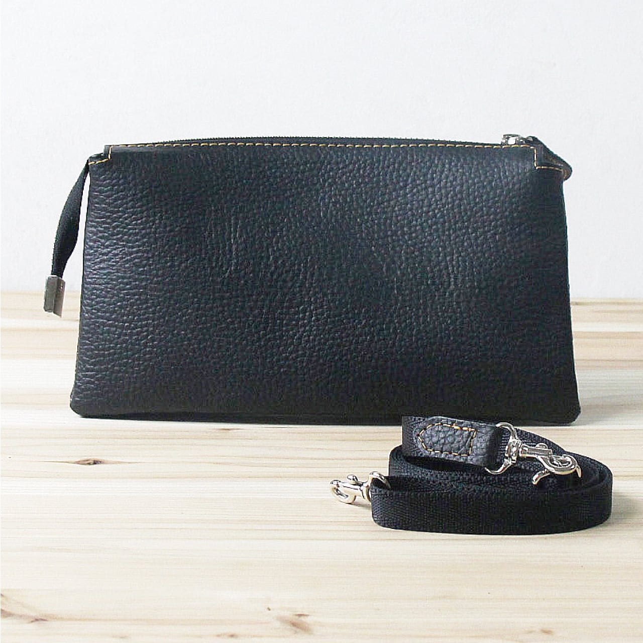 おしゃれで便利！岡山デニムのお財布バッグ | 岡山かばん OKAYAMA KABAN