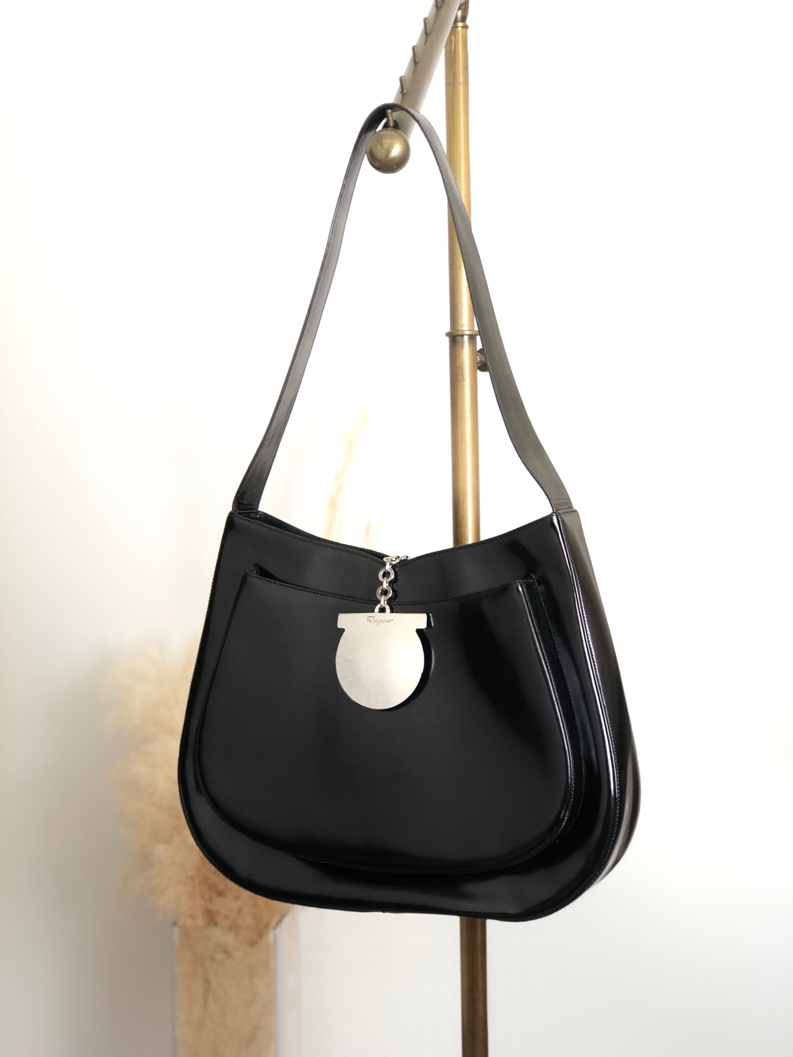 Salvatore Ferragamo サルヴァトーレ フェラガモ ガンチーニ