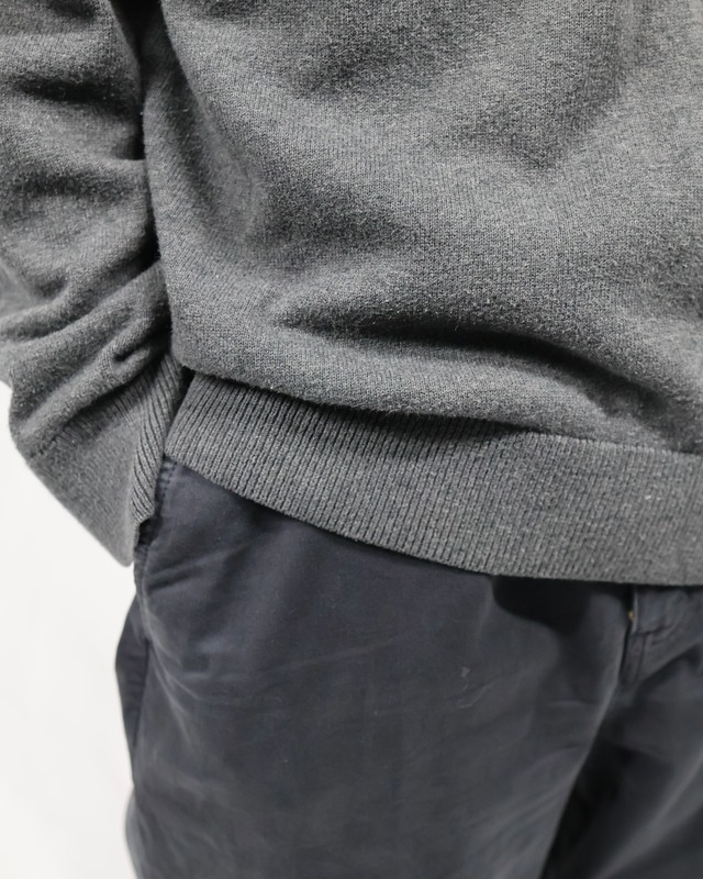 v-neck gray knit