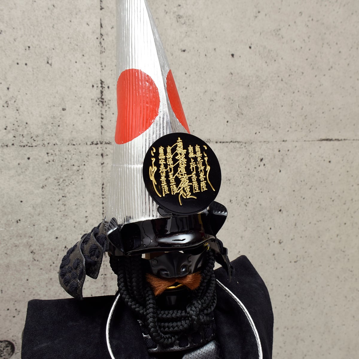 新品　兜飾り　加藤清正デザイン　忠保作 新品 兜飾り 加藤清正デザイン 忠保作 五月人形 鎧平台飾りセット