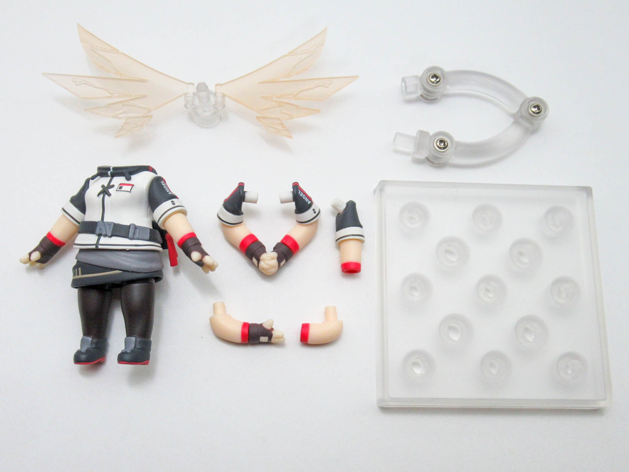 再入荷【1352】 エクシア 体パーツ 戦闘服 ねんどろいど